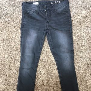 Black skinny jeans